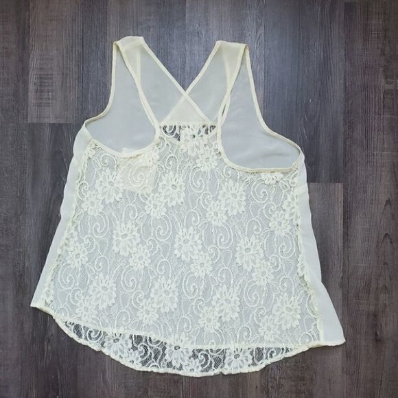 Lace Back Tank Top - Picture 2 of 6
